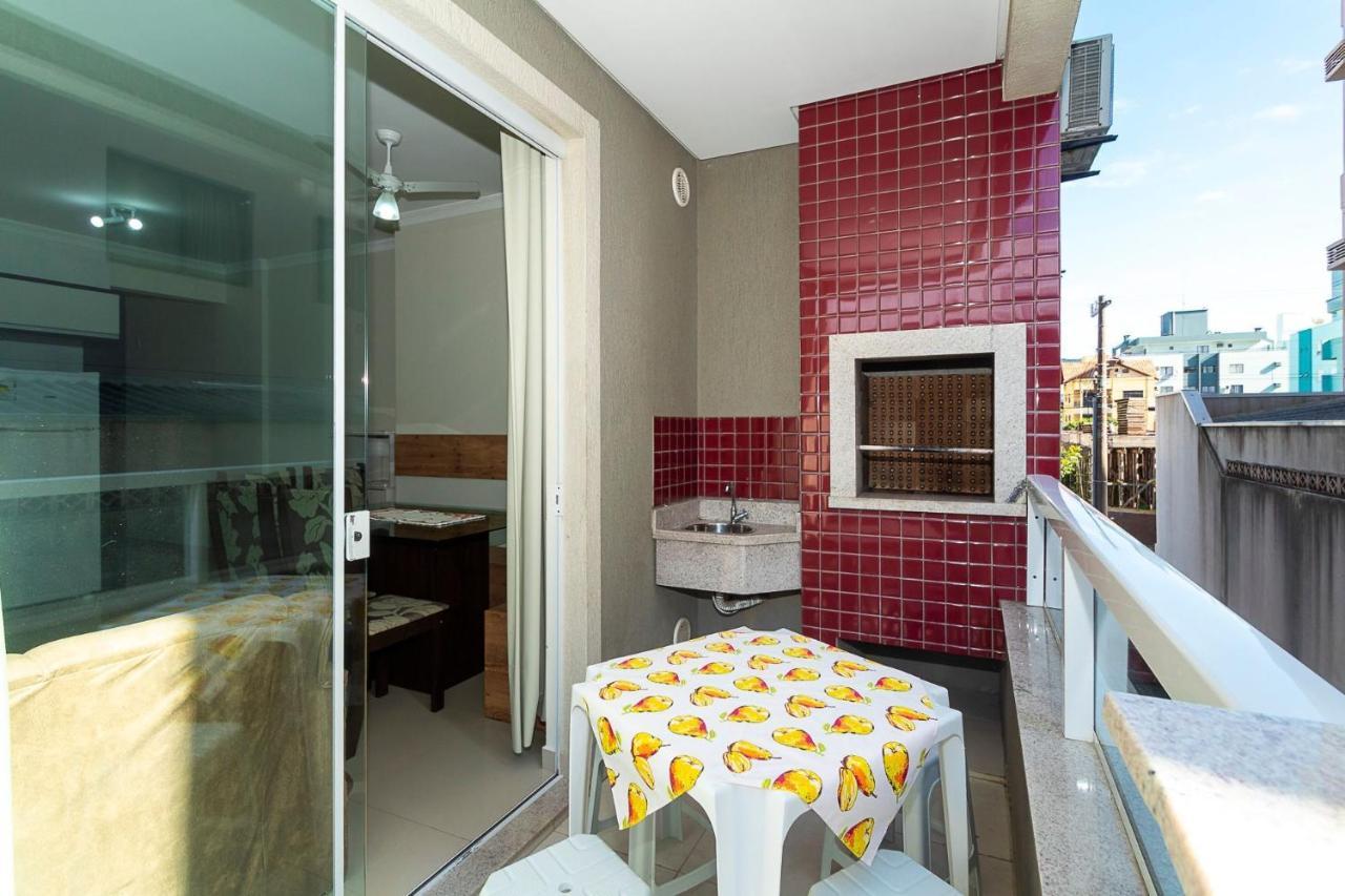 Aluguel de Apartamento 3 quartos sendo 1 suíte para 7 pessoas à 100 metros do mar em Bombas Bombinhas Exterior foto
