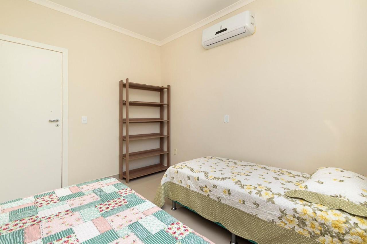 Aluguel de Apartamento 3 quartos sendo 1 suíte para 7 pessoas à 100 metros do mar em Bombas Bombinhas Exterior foto