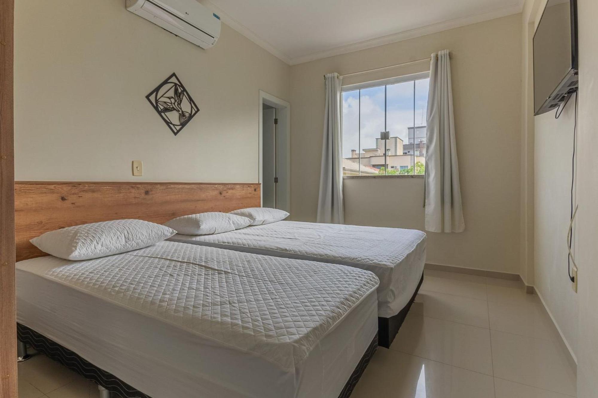 Aluguel de Apartamento 3 quartos sendo 1 suíte para 7 pessoas à 100 metros do mar em Bombas Bombinhas Exterior foto